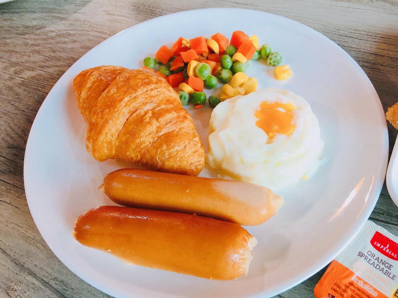 Chat House Soi 18 Mithuna Chiangrai Chiang Rai Buitenkant foto